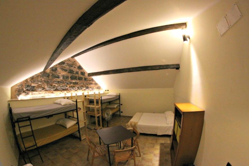Agora Hostel Catane Extérieur photo