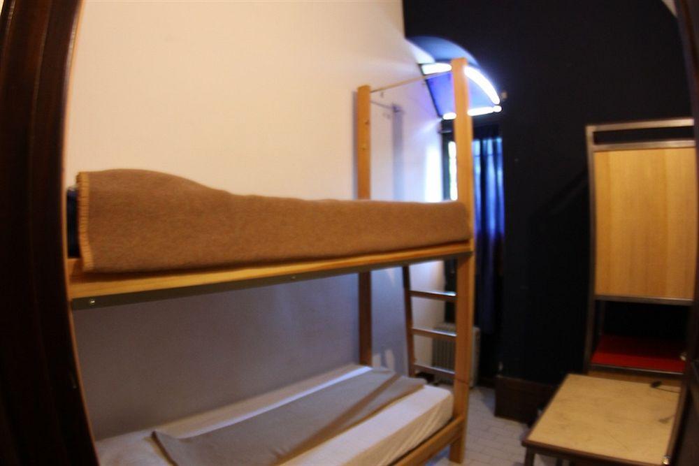 Agora Hostel Catane Extérieur photo