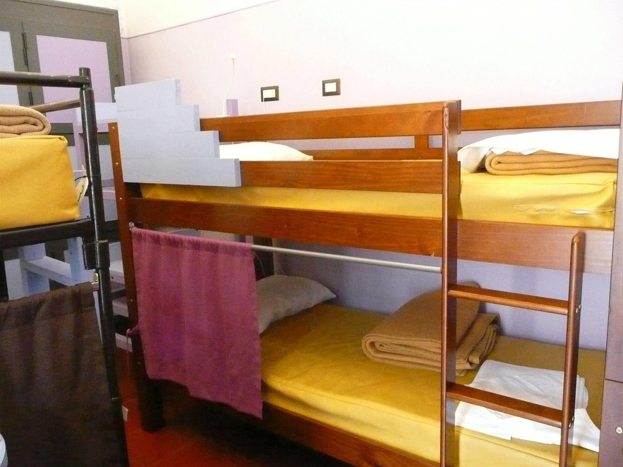 Agora Hostel Catane Extérieur photo